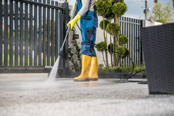 Best Building Exterior Pressure Washing in Deerfield, WI